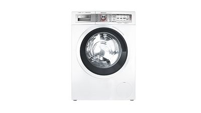 Máquina de lavar roupa branca fechada da Bosch rodeada de fundo branco.