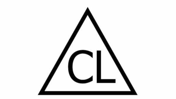 Triangolo contenente le lettere CL: candeggio con cloro.