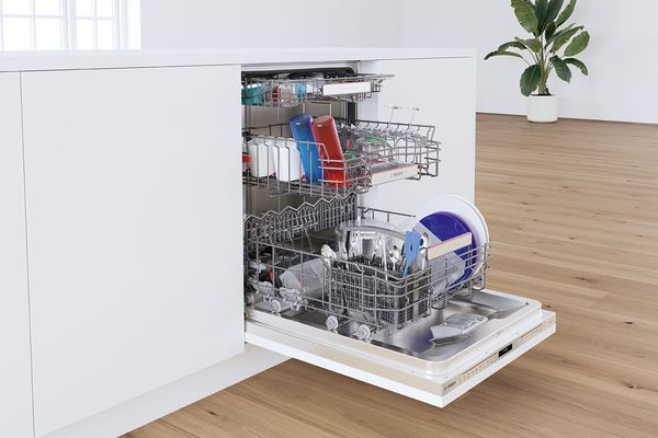 Les lave-vaisselle Bosch sont équipés de paniers ultra-flexibles qui protègent votre vaisselle