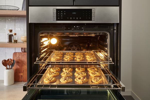 Bosch wall oven baking cookies