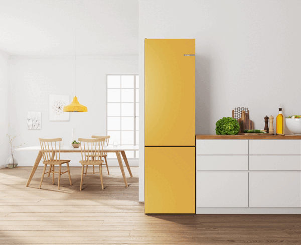 Réfrigérateurs-congélateurs colorés de Bosch.