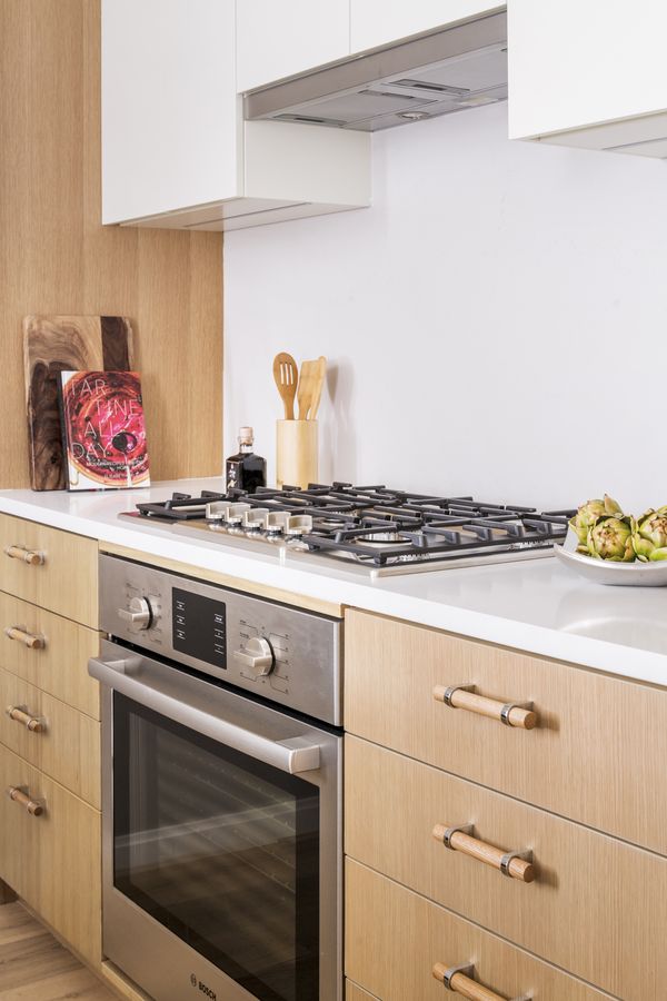 GALERIE Bosch Gas cooktop and single wall oven