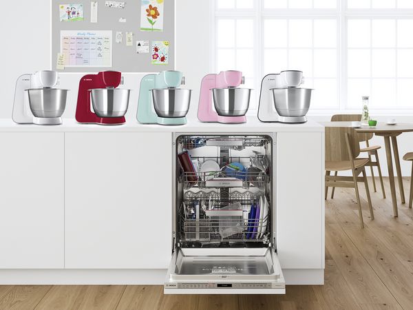Съдомиялна Bosch и кухненски машини MUM