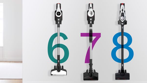 Die Bosch Unlimited Modelle 6, 7 und 8 aufgereiht an der Wand vor einer farbigen Zahl, die für die jeweilige Modellreihe steht.