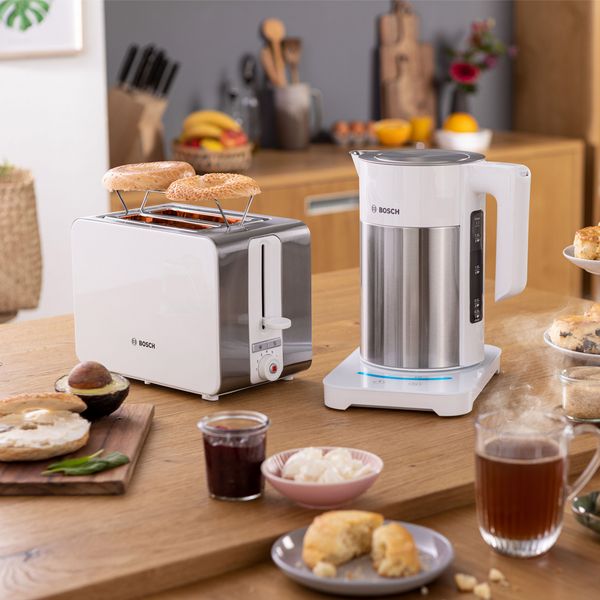 Bosch breakfast  the Sky kettle and toaster sets