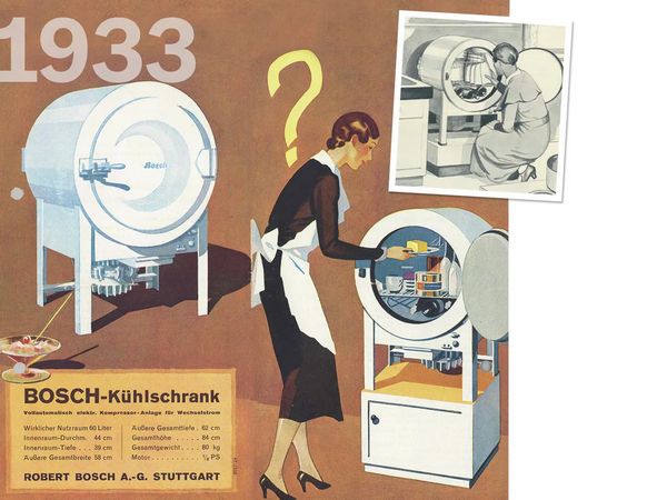Eine Illustration aus dem Jahre 1933, welche runde Kühlschränke zeigt, sowie eine Frau welche gerade etwas in einen der Kühlschränke hineinlegt.