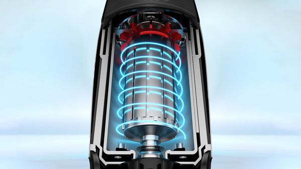 A cutaway shows the air-cooled motor rotating inside the blender casing.