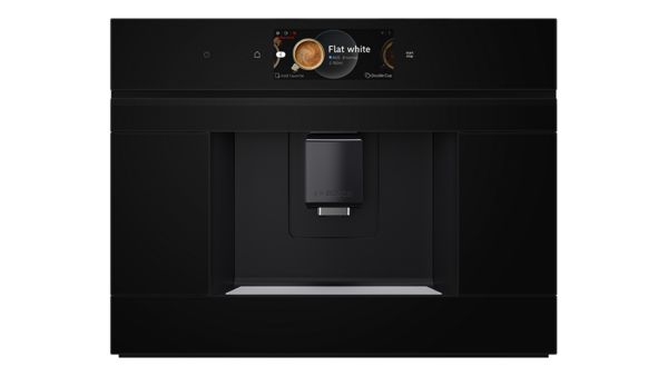 Een close-up van een zwarte Bosch koffiemachine, met op het scherm de instelling voor "flat white".