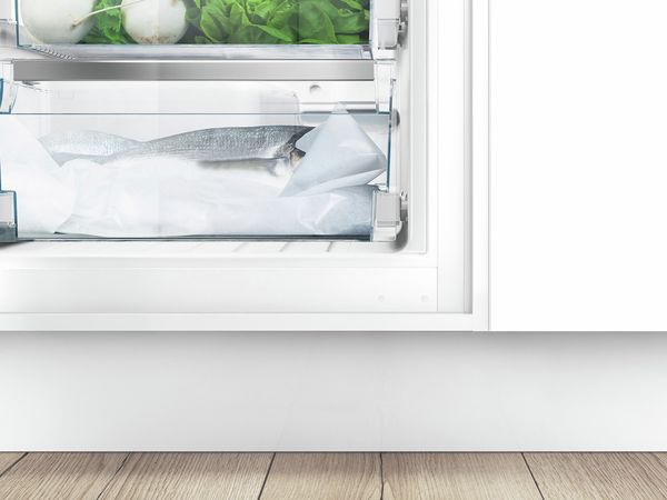 Interior floor box of a Bosch fridge-freezer