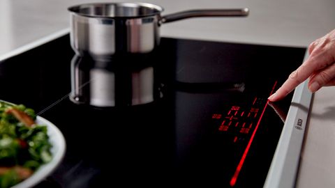 what is induction cooking technology