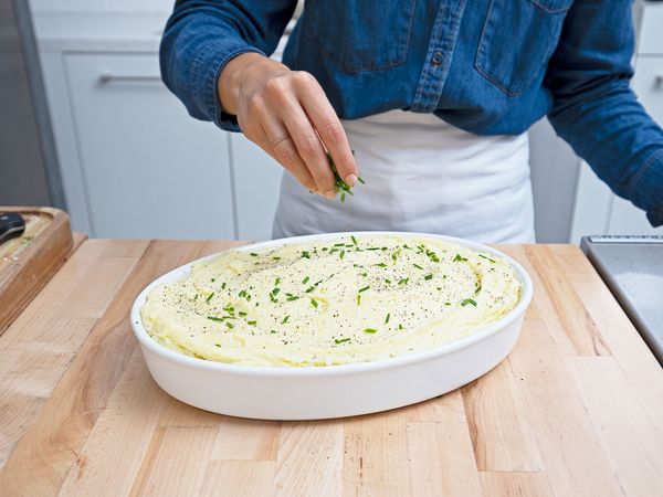 bosch kitchen stories creamy garlicky mashed potatoes recipe thanksgiving