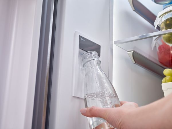 Filtered Internal Water Dispenser by Bosch 