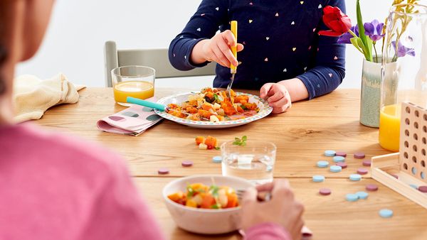 Mit einigen Tricks ist es einfach, Kinder für gesundes Essen zu begeistern. 