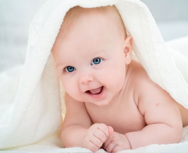 Waschmittel für das Waschen von Babykleidern