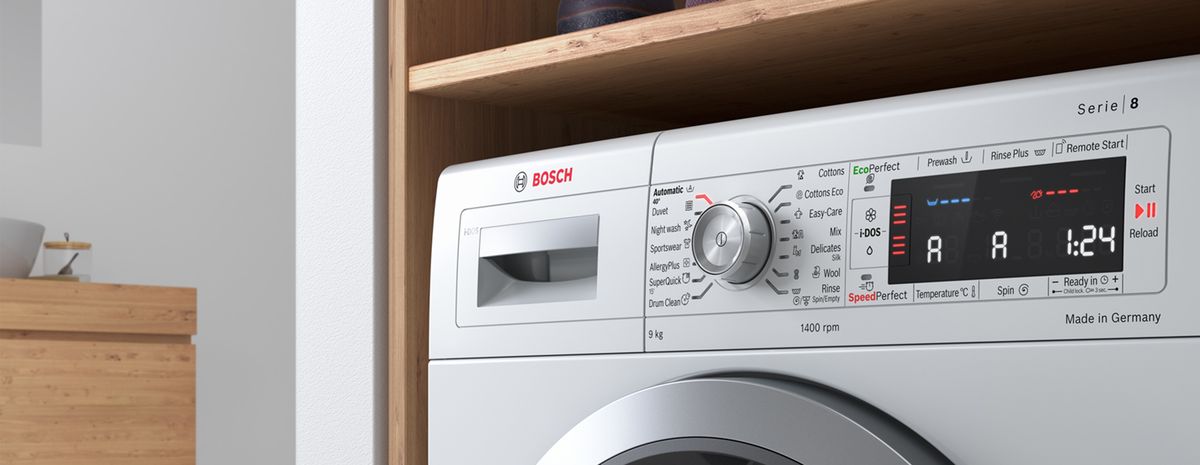 White Bosch WIW28300GB Serie 6 8kg 1400rpm Integrated Washing Machine