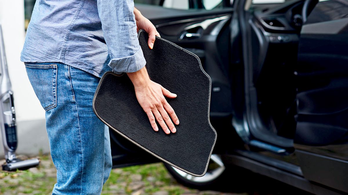 Autositze reinigen: So sorgen Sie für Sauberkeit im Auto