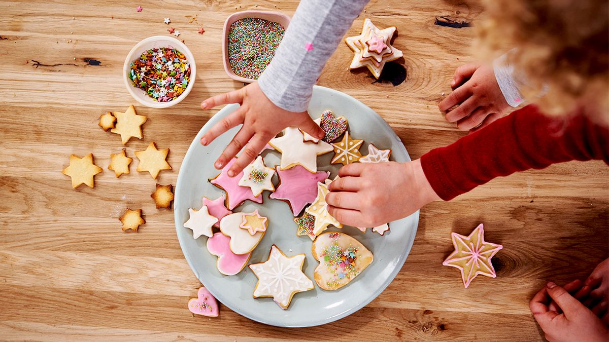 Weihnachtsplätzchen mit Kindern backen Bosch
