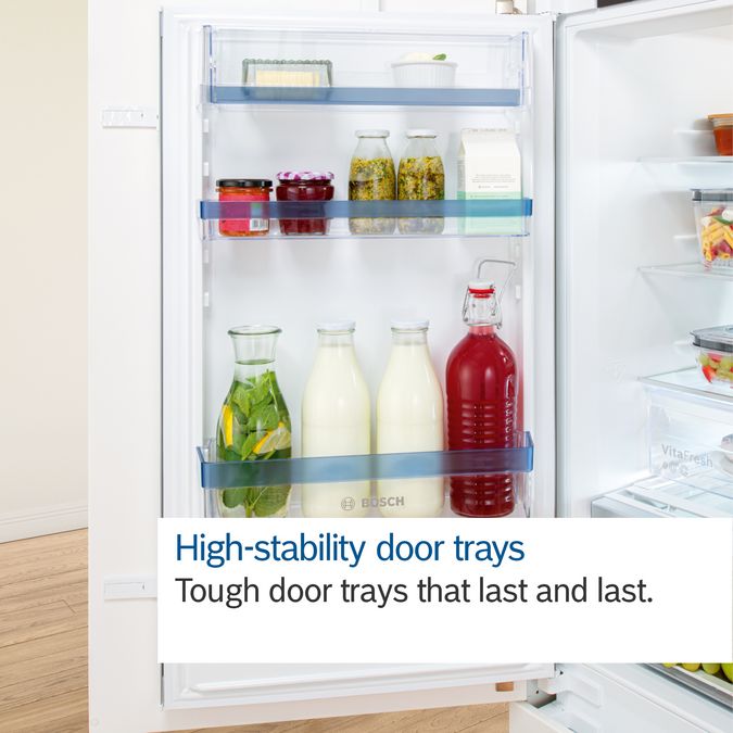 Series 4 Built-in fridge-freezer with freezer at bottom 177.2 x 54.1 cm flat hinge KIN86VFE0G KIN86VFE0G-7