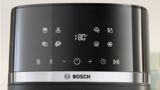 Os 7 programas predefinidos no ecrã tátil fácil de utilizar da Air Fryer da Bosch.