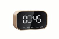 Digitalni sat koji pokazuje 00:45 sati predstavlja perilicu rublja s kratkim ciklusom