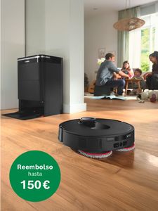 Robot aspirador Spotless de Bosch sobre un suelo de madera y un bolo verde remarcando una promoción.