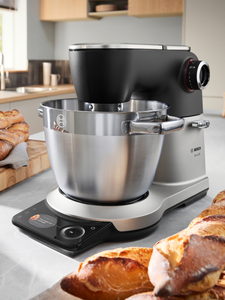 Serie 8 MUM robotg&eacute;p