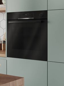 Bosch built-in oven in kitchen unit