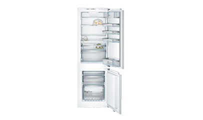 Built-in bottom mount fridge-freezer