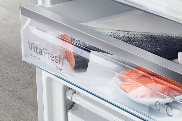 Bosch VitaFresh zero-degree drawer with fresh fish inside.