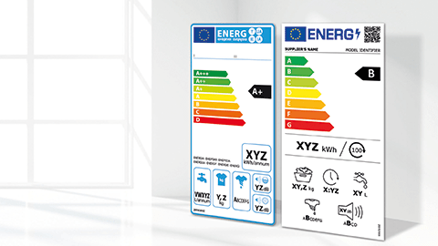 Version actuelle et nouvelle version du label énergétique sur fond gris pour souligner les différences entre les deux. 