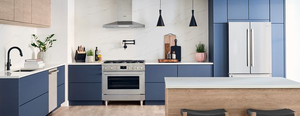The new Industrial-Style Ranges deliver the perfect balance of bold design and high-performing function, fit for a variety of kitchen design aesthetics. 