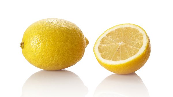 Pulire la lavatrice con succo di limone