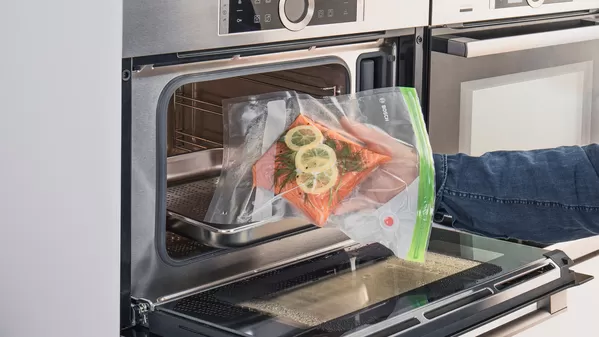 Sous-vide cooking of salmon in a vacuum bag in a Bosch steam oven.