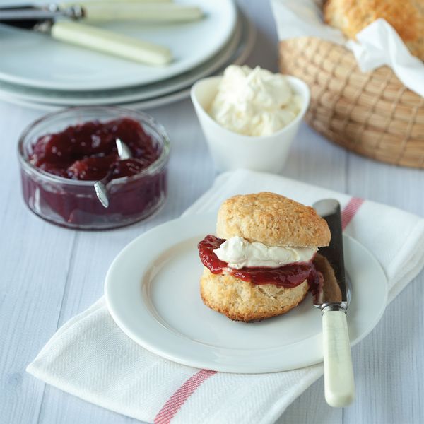 Buttermilk scones with cream and jam filling