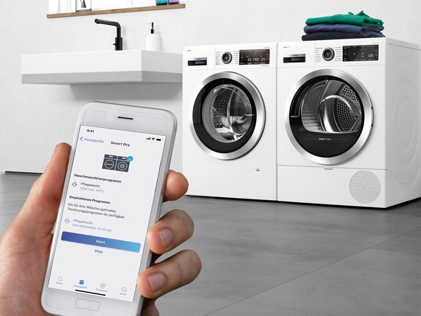 מייבש הכביסה החדש של בוש מתחבר לאפליקצייתHome Connect המאפשרת להפעיל ולשלוט מרחוק על המייבש באמצעות הסמארטפון