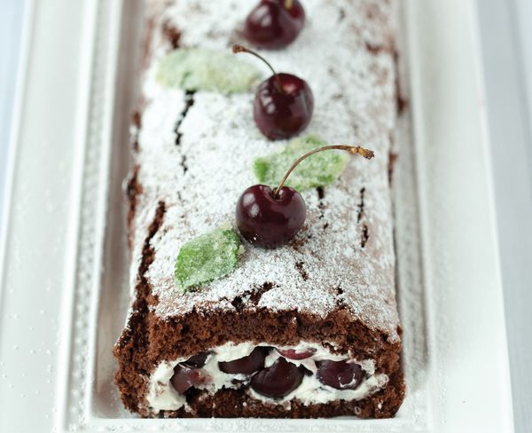 cherry chocolate roulade recipe