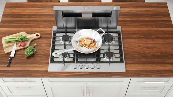 Bosch gas cooktop with vent