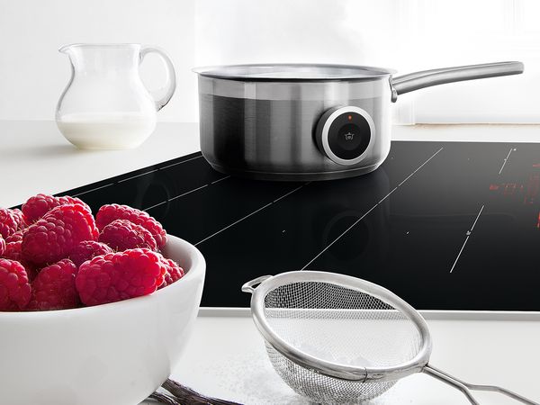 Smartinductie kookplaat met pan en perfectcook sensor