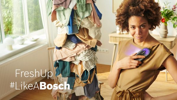 Vidéo montrant le rafraîchisseur de textile FreshUp et la campagne Like A Bosch.