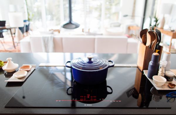 Cooking pot on top of Bosch induction cooktop