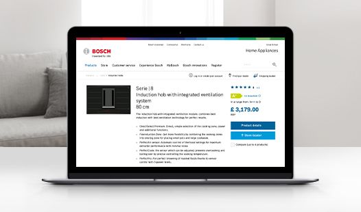 Laptop zobrazující elektrické varné desky v internetovém obchodě Bosch.