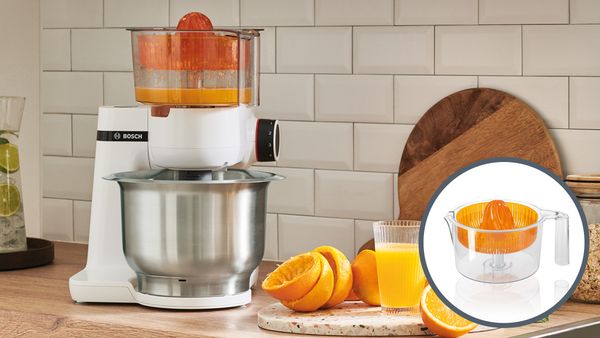 Making fresh-pressed orange juice with the citrus press for MUM Series 2.
