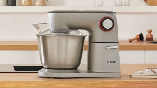 The large-capacity MUM Series 8 stand mixer from the side.