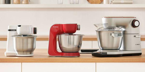 Line up of the three MUM stand mixer models.