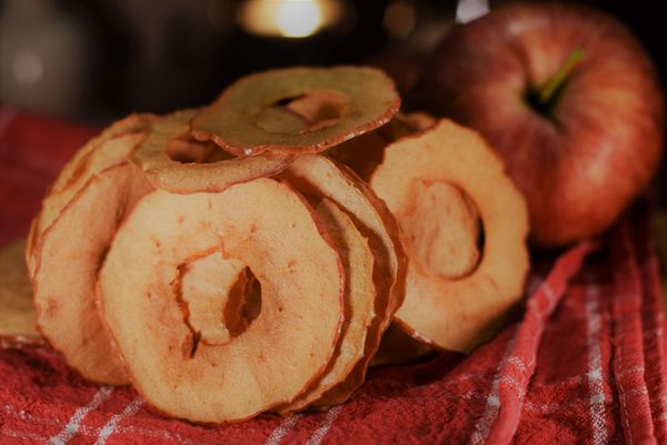 Bild på färdiga äppelchips 