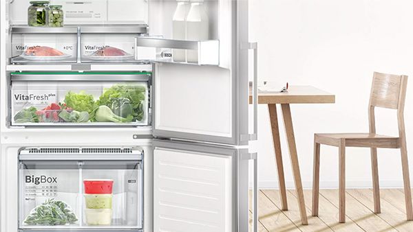 7 เคล็ดลับที่จะช่วยให้ตู้เย็นของคุณรักษาความสดใหม่ของอาหารและจัดการได้อย่างเป็นระเบียบยิ่งขึ้น 