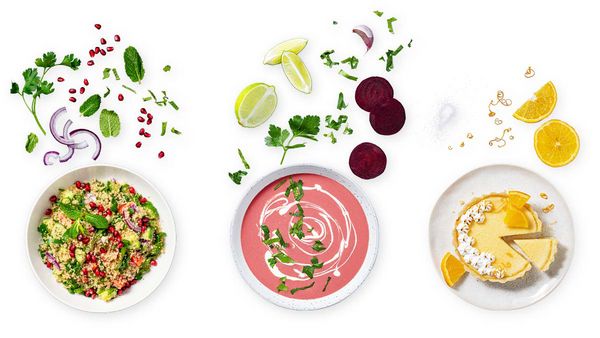 Three Cookit recipes: Taboulé with pomegranate, beetroot coconut soup with lime, mini cheesecakes with orange meringue.
