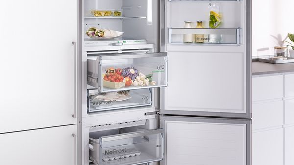 Iebūvējami ledusskapji ar saldētavu apakšā