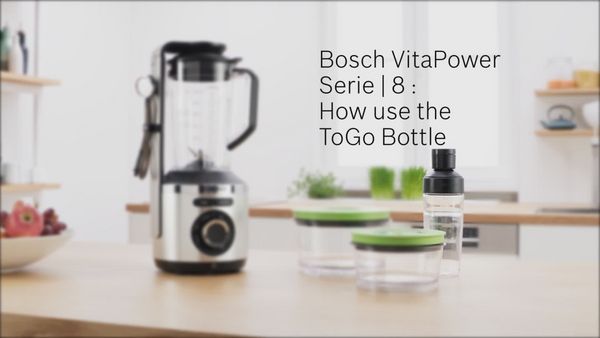 Podgląd wideo dotyczącego korzystania z butelki ToGo blendera VitaPower Serie 8 marki Bosch.
