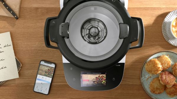 Cookit est connecté avec l'application Home Connect App, prêt à cuisiner une recette en mode cuisson guidée.
